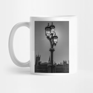 Lamppost in black and white Mug